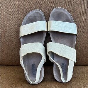 Munro Metallic Silver Sandals